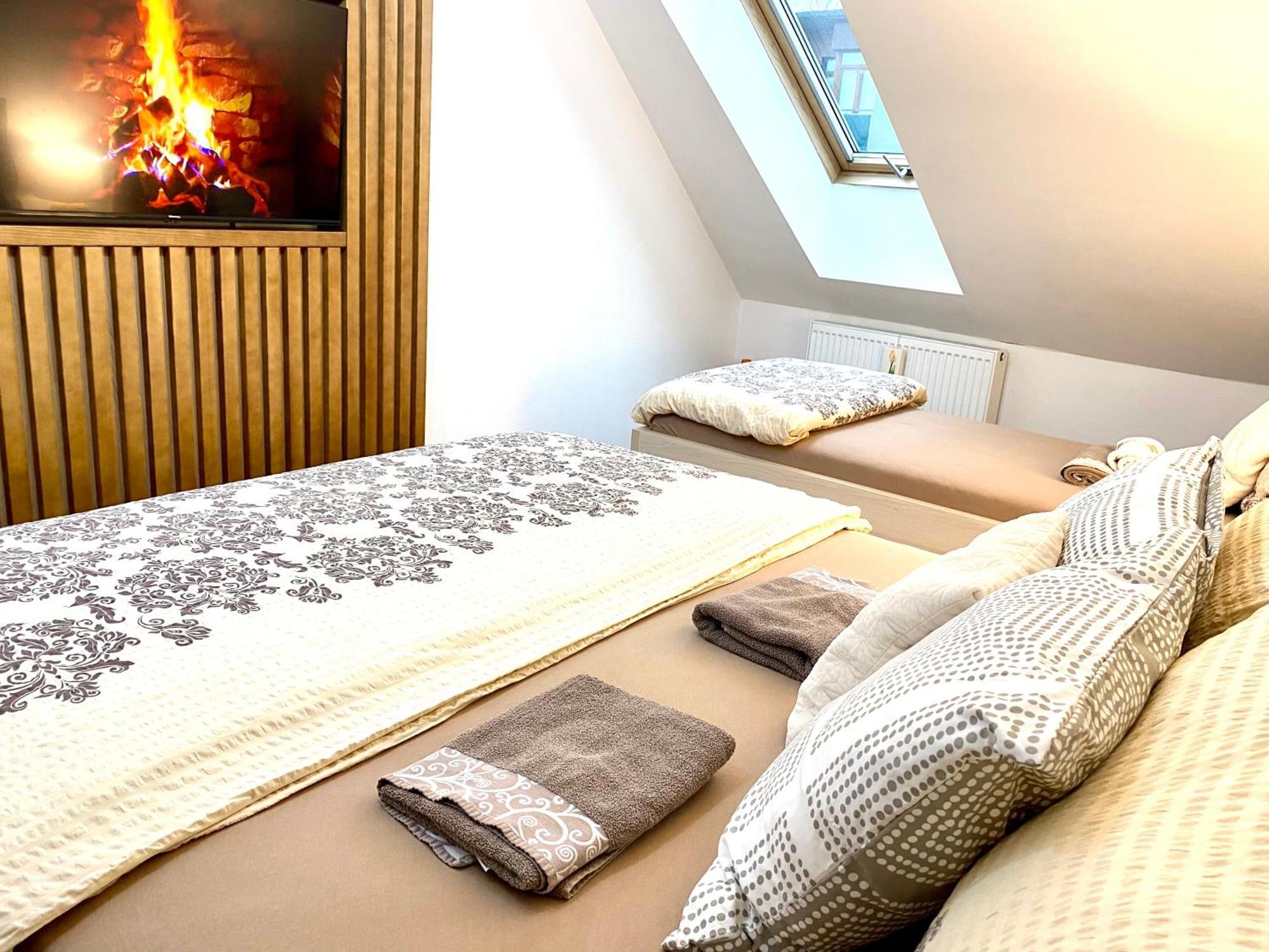 Apartamento Dům u lázní Federer Třeboň Habitación foto